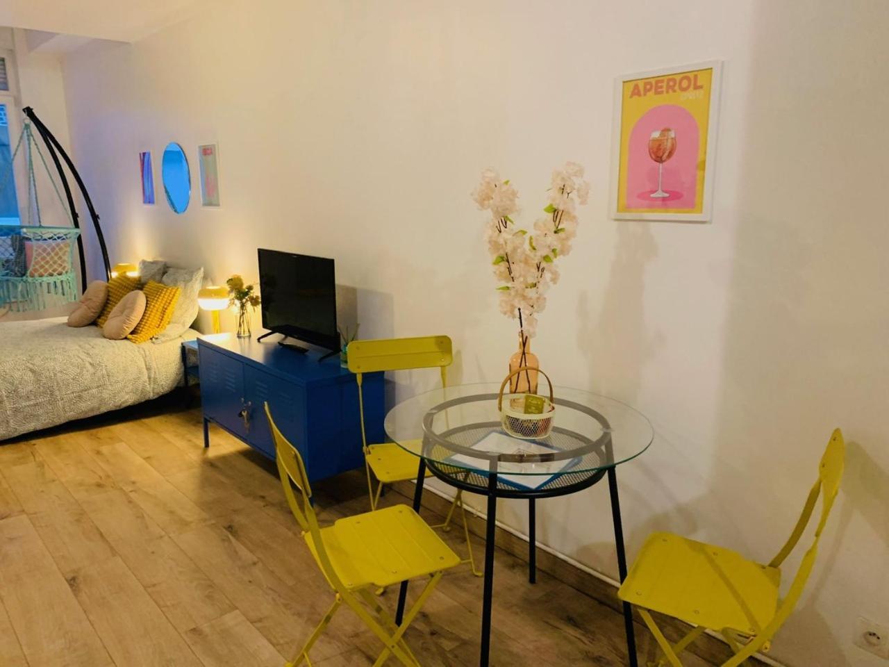 Cocooning Modern Design Studio Avesnes-sur-Helpe Exterior foto